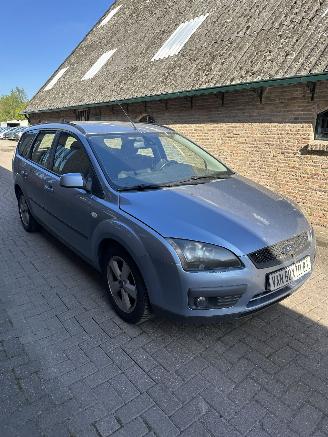 Ford Focus  picture 3