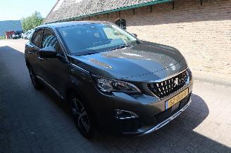 Unfallwagen Peugeot 3008 Peugeot 3008 1.6 e-THP Allure 2018/6