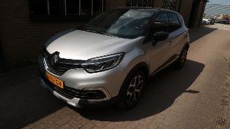 Schadeauto Renault Captur Renault Captur 1.3 TCe Intens 2019/3