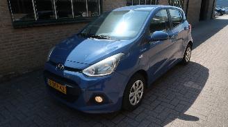 uszkodzony samochody osobowe Hyundai  Hyundai i10 1.0i Go! 2015/1