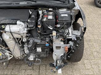 Peugeot 2008 1.2 PureTech 130 EAT8 Allure. ( schroefschade ) picture 13
