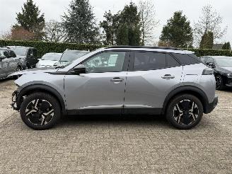 Peugeot 2008 1.2 PureTech 130 EAT8 Allure. ( schroefschade ) picture 2