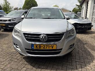 Damaged car Volkswagen Tiguan Benzine 2008/2