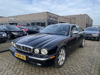 Coche accidentado Jaguar Xj-8 2.7D V6 Sovereign 2006/5