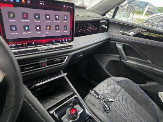 Volkswagen Tiguan Tiguan R-Line 1.5eTSI ProMax-Navi Head-Up Keyless IQ-Light 360View Massage Sfeerverl. Acc Lane-Assist Trekhaak 110KW / 150PK picture 16