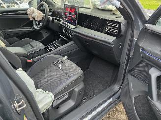 Volkswagen Tiguan Tiguan R-Line 1.5eTSI ProMax-Navi Head-Up Keyless IQ-Light 360View Massage Sfeerverl. Acc Lane-Assist Trekhaak 110KW / 150PK picture 9