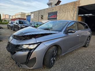 skadebil auto Peugeot 308 Allure Automaat Virtual Keyless Camera Navi Led 96KW/131PK 2023/12