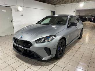 krockskadad bil auto BMW M2 35i xDrive HUD/360/NAVI 2025/8