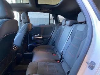 Mercedes GLA 180 AMG Line PANO/AHK/KAM/NAVI picture 17