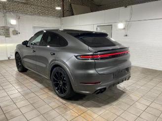 skadebil auto Porsche Cayenne GTS Coupe PANO/CHRONO/HUD/360/NAVI 2025/6