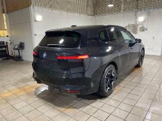 BMW iX xDrive40 Sportpaket HUD/KAM/H&K picture 1