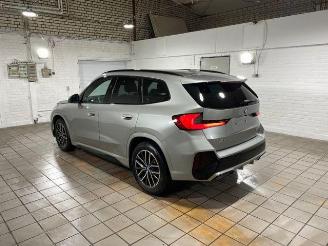 Schadeauto BMW iX1 eDrive20 M Sport HUD/360/H&K/NAVI 2025/8
