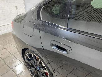 BMW i5 xDrive40 M Sport Pro PANO/HUD/AHK/360/B&W picture 17
