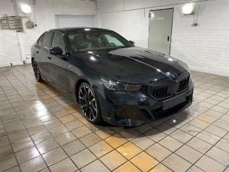 BMW i5 xDrive40 M Sport Pro PANO/HUD/AHK/360/B&W picture 1