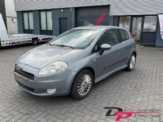 Vrakbiler auto Fiat Grande Punto Grande Punto (199), Hatchback, 2005 1.4 16V 2006/6