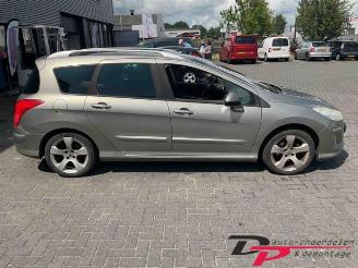 Peugeot 308 308 SW (4E/H), Combi 5-drs, 2007 / 2014 1.6 HDiF 16V picture 4