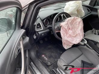 Opel Astra Astra J (PC6/PD6/PE6/PF6), Hatchback 5-drs, 2009 / 2015 1.4 Turbo 16V picture 10