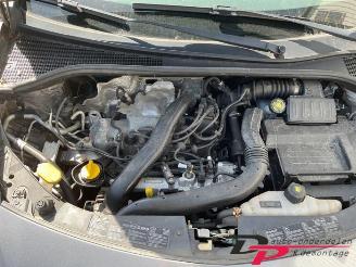 damaged passenger cars Renault Clio Clio III (BR/CR), Hatchback, 2005 / 2014 1.2 16V TCe 100 2010/7
