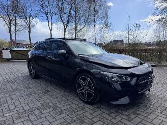 Unfallwagen Mercedes Cla-klasse CLA Shooting Brake CLA 180 AMG Line Edition PANO VOL 2024/7