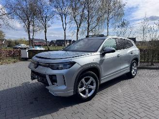 Unfallwagen Volkswagen Tayron Tayron 1.5 TSI eHybrid 150 kW Elegance PANO HUD Trekhaak VOL! 2025/3