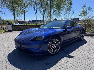 krockskadad bil auto Porsche Taycan Porsche Taycan 4 S Panorama 571ps HUD Leder LED 360view VOL VOL 2024/1