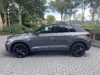 Volkswagen T-Roc Volkswagen T-Roc 1.5 TSI DSG R-Line PANO AHK Camera IQ Lights VOL!! picture 20