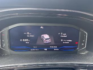 Volkswagen T-Roc Volkswagen T-Roc 1.5 TSI DSG R-Line PANO AHK Camera IQ Lights VOL!! picture 8
