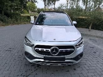 Mercedes GLA GLA 250 e PANORAMA AHK Ambiance ACC Leder VOLL picture 25