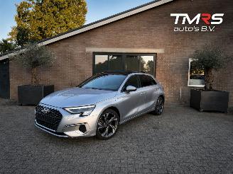 Vaurioauto  passenger cars Audi A3 A3 Sportback 40 TFSI e S-Line PANORAMA Hybride ! 2024/4