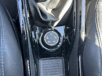 Peugeot 2008  picture 12