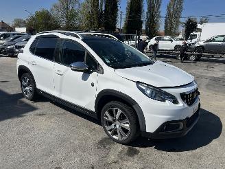 skadebil auto Peugeot 2008  2017/11