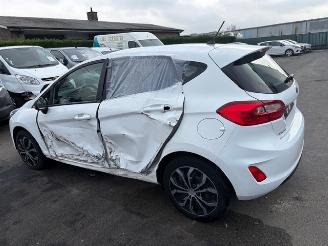 Ford Fiesta  picture 3