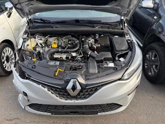 Renault Clio  picture 11