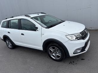 Vaurioauto  passenger cars Dacia Logan MCV STEPWAY 2020/6