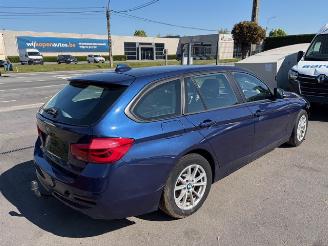 Damaged car BMW 3-serie AUTOMAAT 2017/7
