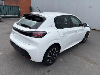 Coche accidentado Peugeot 208  2024/12