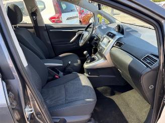 Toyota Verso  picture 3