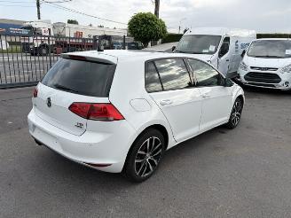 skadebil auto Volkswagen Golf CUP 2015/1
