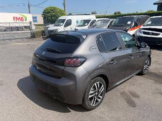 Peugeot 208 STYLE picture 1