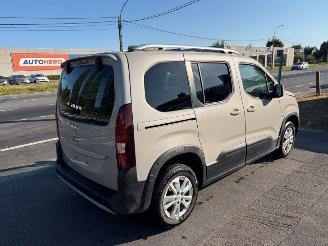 Voiture accidenté Peugeot Rifter  2021/6