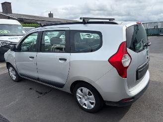 uszkodzony samochody osobowe Dacia Lodgy  2017/5
