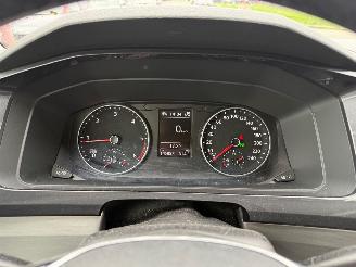 Volkswagen Transporter 2.0 TDI 150PK Highline L2H1 picture 13