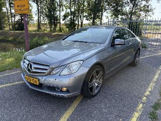 uszkodzony samochody osobowe Mercedes E-klasse Coupé 250 CDI Elegance 2010/1