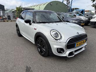 skadebil auto Mini Cooper 1.5 JCW N.A.P Panorama 2020/4