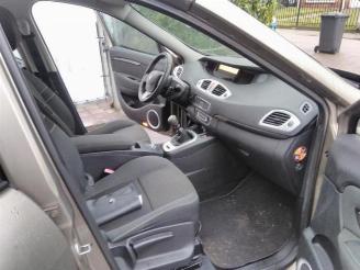 Renault Scenic Scenic III (JZ), MPV, 2009 / 2016 1.4 16V TCe 130 picture 11