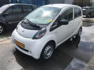 Peugeot iOn iOn, Hatchback 5-drs, 2010 iOn picture 1