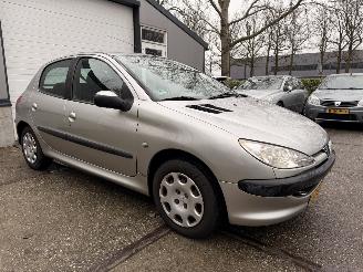 Peugeot 206 1.4 Gentry Airco picture 5