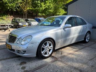 Mercedes E-klasse 280 Avantgarde! NAP! Volledig Rijdbaar picture 4