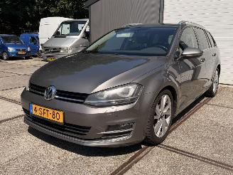 Vaurioauto  passenger cars Volkswagen Golf 7 1.4 TSI Highline AUTOMAAT XENON RIJDBAAR! 2013/1
