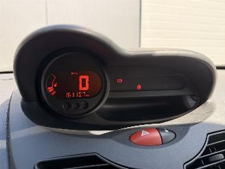 Renault Twingo 1.2 Airco ! Volledig rijdbaar! APK picture 23
